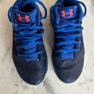 Under Armour Boys Jet Mid Basketball Shoes size 13K